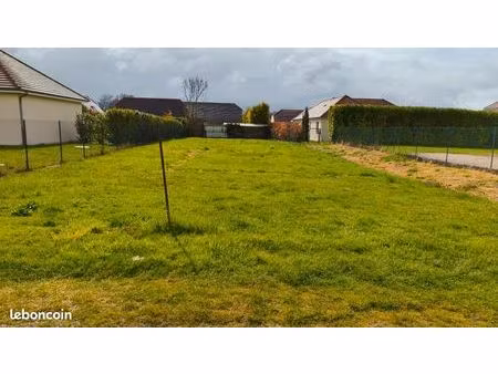 terrain à bâtir de 548 m²
