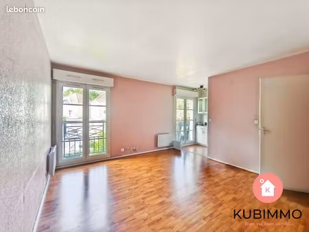studio 1 pièce 25 m²