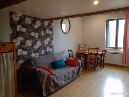 studio meublé a louer au mois