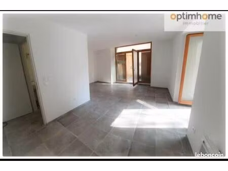 à vendre : ensemble immobilier de deux locaux professionnels