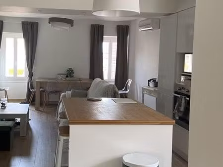 appartement t4 en duplex à louer – centre de corte