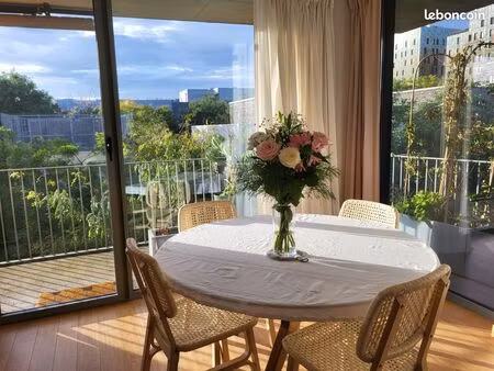 exceptionnel t4 traversant avec terrasse de 30 m² – quartier bois habité (proximité grand 