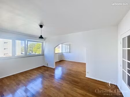 appartement 3 pièces 74 m²