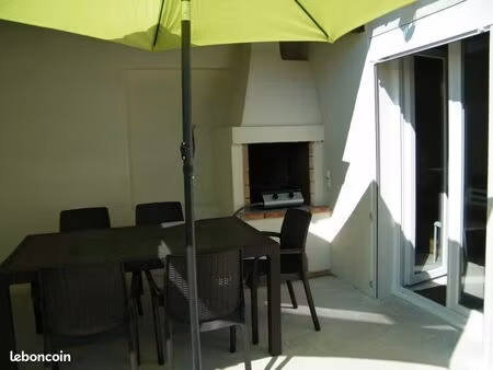 appartement t2 meublé-meublé-clim-parking fermé-terrasse