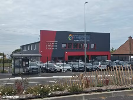 entrepôt / local commercial à louer ou à vendre