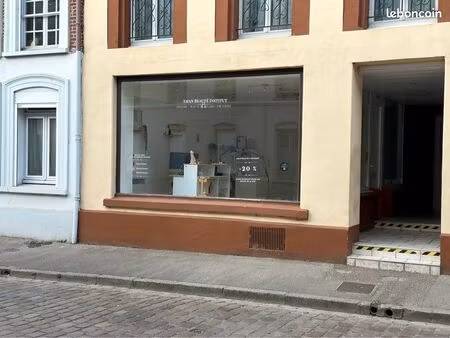 local commercial à louer – centre-ville montreuil-sur-mer