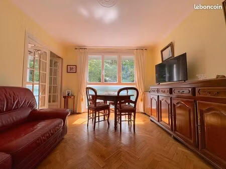 3/4 pièces 60 m² – calme  lumineux  traversant – sèvres – 297 000