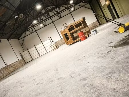 location cellule commercial