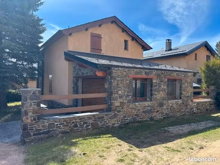 joli chalet pierre et bois
