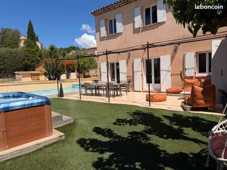 maison agréable et fonctionnelle
