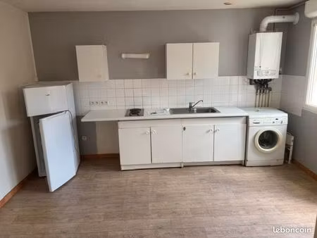 t1 38m2 centre st serge