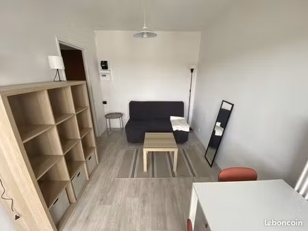 studio 1 pièce 16 m²