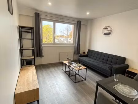 location studio meublé - rénové en 2023