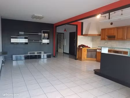 t4 à louer
