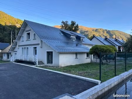 magnifique appartement à saint-lary
