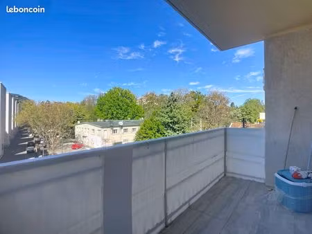 appartement 3 pièces 77 m²
