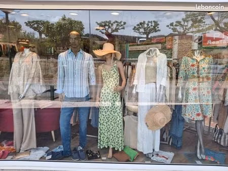 boutique de prêt-à-porter et accessoires exploitée depuis plus de 30 ans-cause retraite