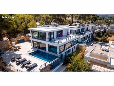 villa de luxe 240 m² avec piscine et terrain à bodrum