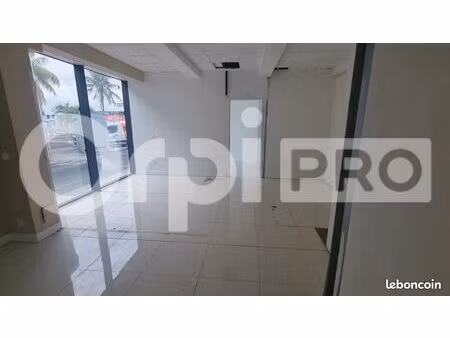 bureau 95 m²