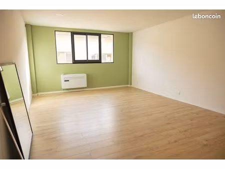 bureau — 27 m²