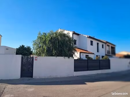 maison 3 faces 5 chambres
