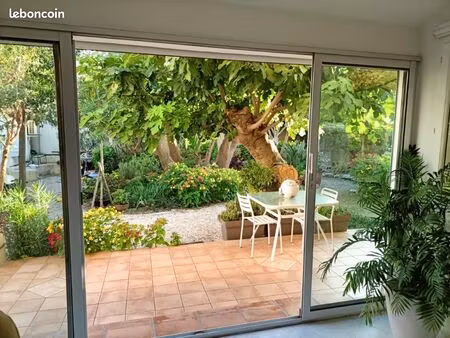 rez de villa avec jardin privatif