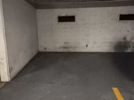 parking 12m2