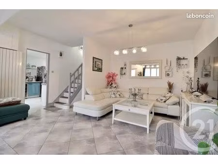 maison 5 pièces 138 m²
