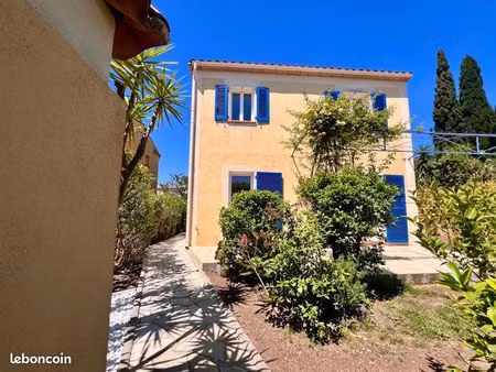 location maison 3 chambres frejus