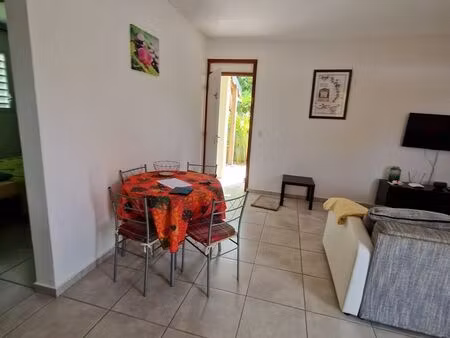 loue bas de maison f3