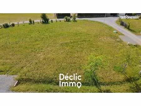 terrain 825 m² juicq