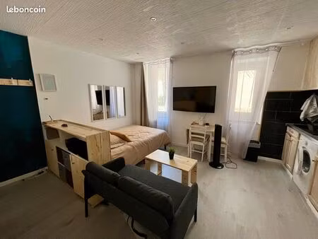 location studios septembre à juin uniquement