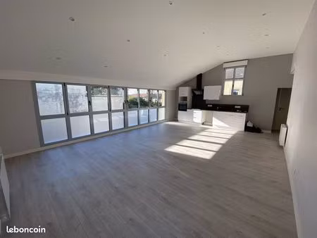 grand appartement 85 m² t3 lumineux hyper centre dans immeuble sécurisé
