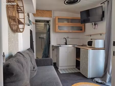 studio avec terrasse