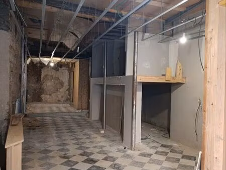 local commercial 75m2 fort potentiel centre ville
