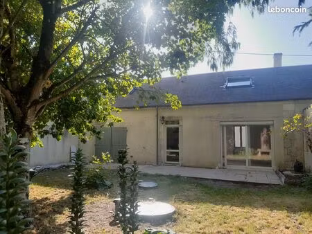 maison avec jardin arboré et garage  centre-ville  à 5 minutes à pied de l’hyper centre