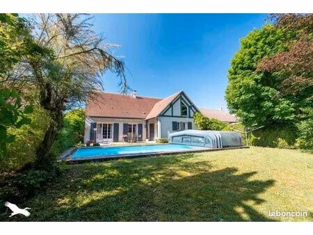maison 6 pièces 169 m²