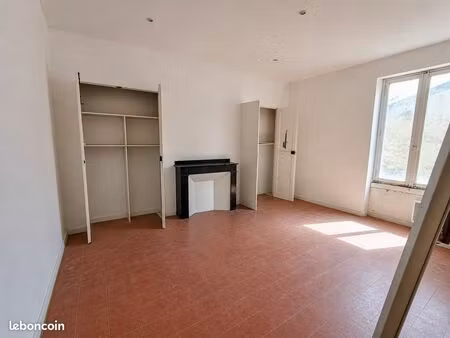 studio 1 pièce 29 m²