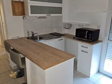 a louer studio meublé avec balcon pour étudiant
