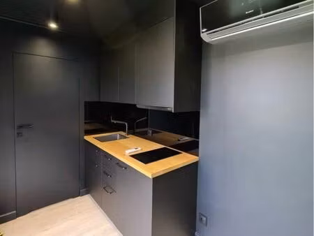 studio moderne équipé