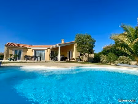 maison moderne avec piscine gensac la pallue