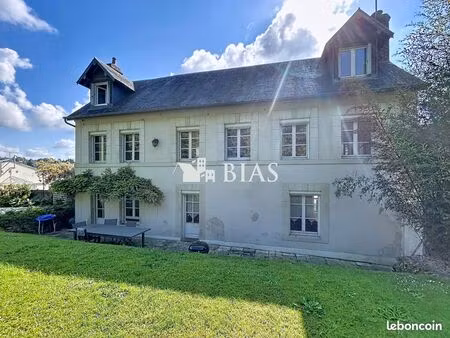 maison 7 pièces 182 m²