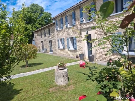 maison 8 pièces (313m2)