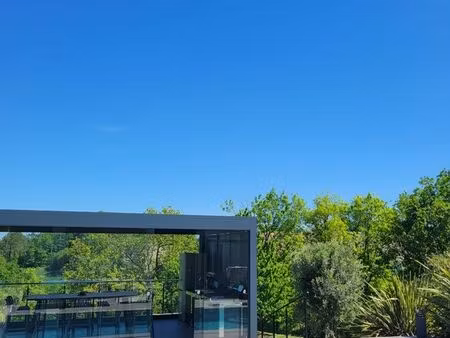 propriété contemporaine avec vue panoramique – piscine – 175 m² – sud charente