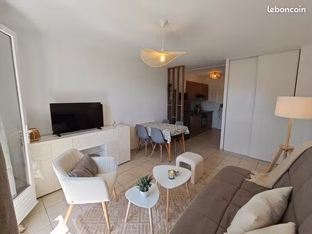 studio meublé lumineux avec jardinet  loggia & parking privatif - puget-sur-argens
