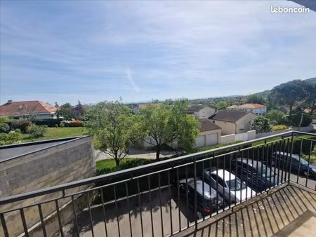 appartement 3 pièces 63 m²