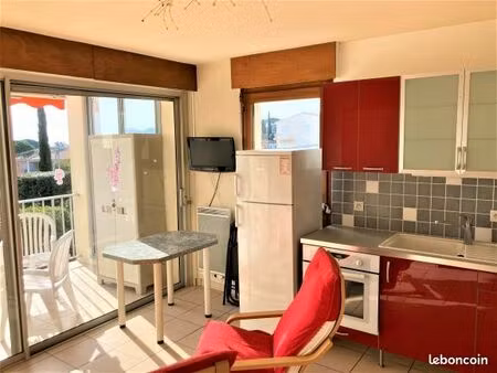 beau studio à louer en longue durée - résidence les coteaux du préconil