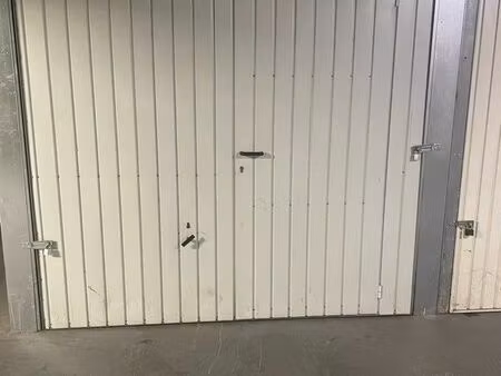 garage à louer