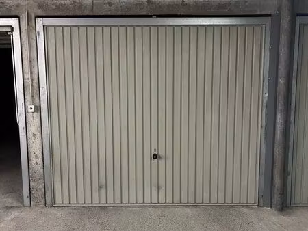 garage à louer à l’année