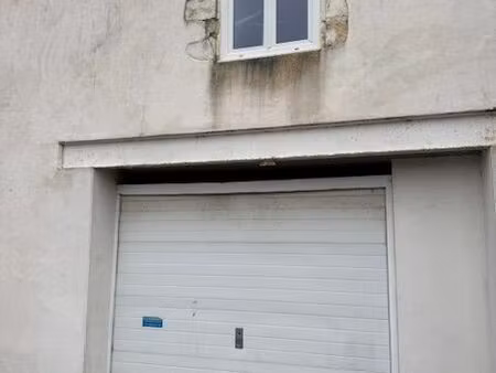 garage/hangar esnandes (proche la rochelle)